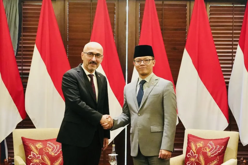 Indonesia dan Tajikistan