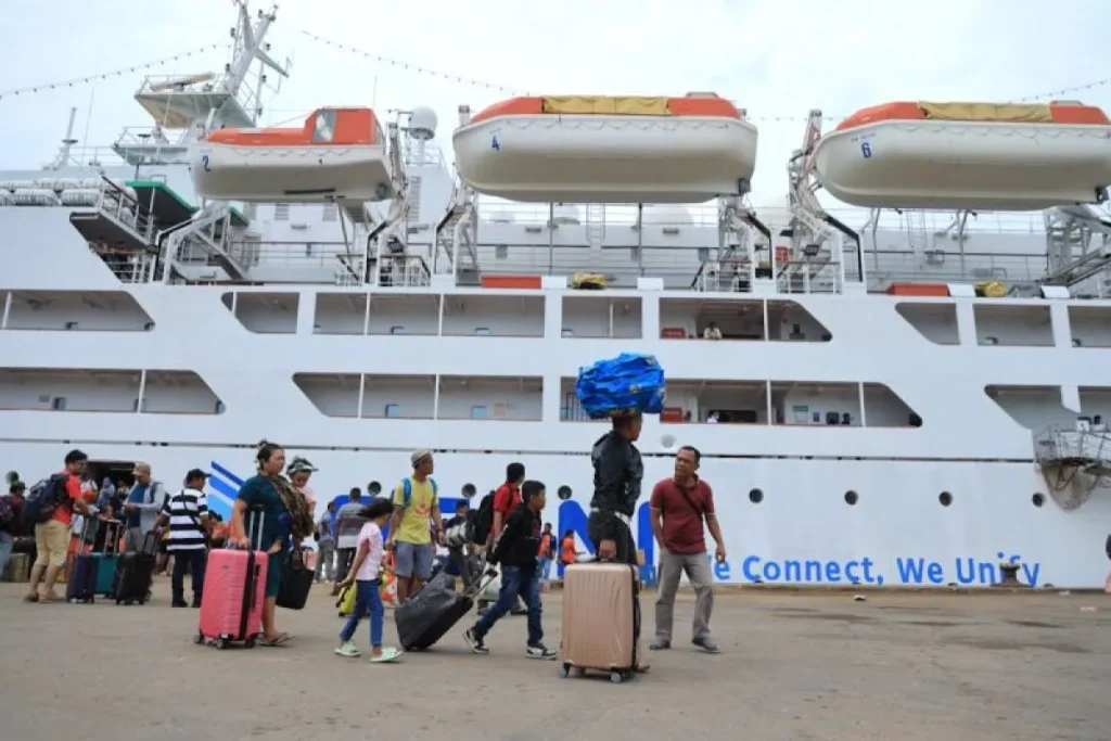 Pelni Dorong Penggunaan Check-in Online