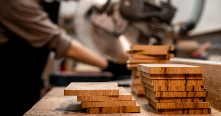 Bisnis kayu