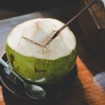 Manfaat Air Kelapa untuk Tubuh dan Tips Menikmatinya dengan Sehat